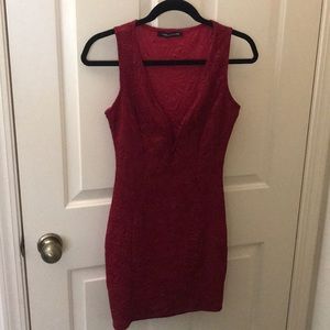 Red bodycon tight-fitting formal dress with deep V